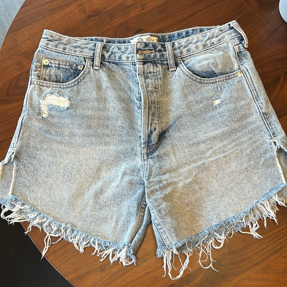 We the free shorts size 26